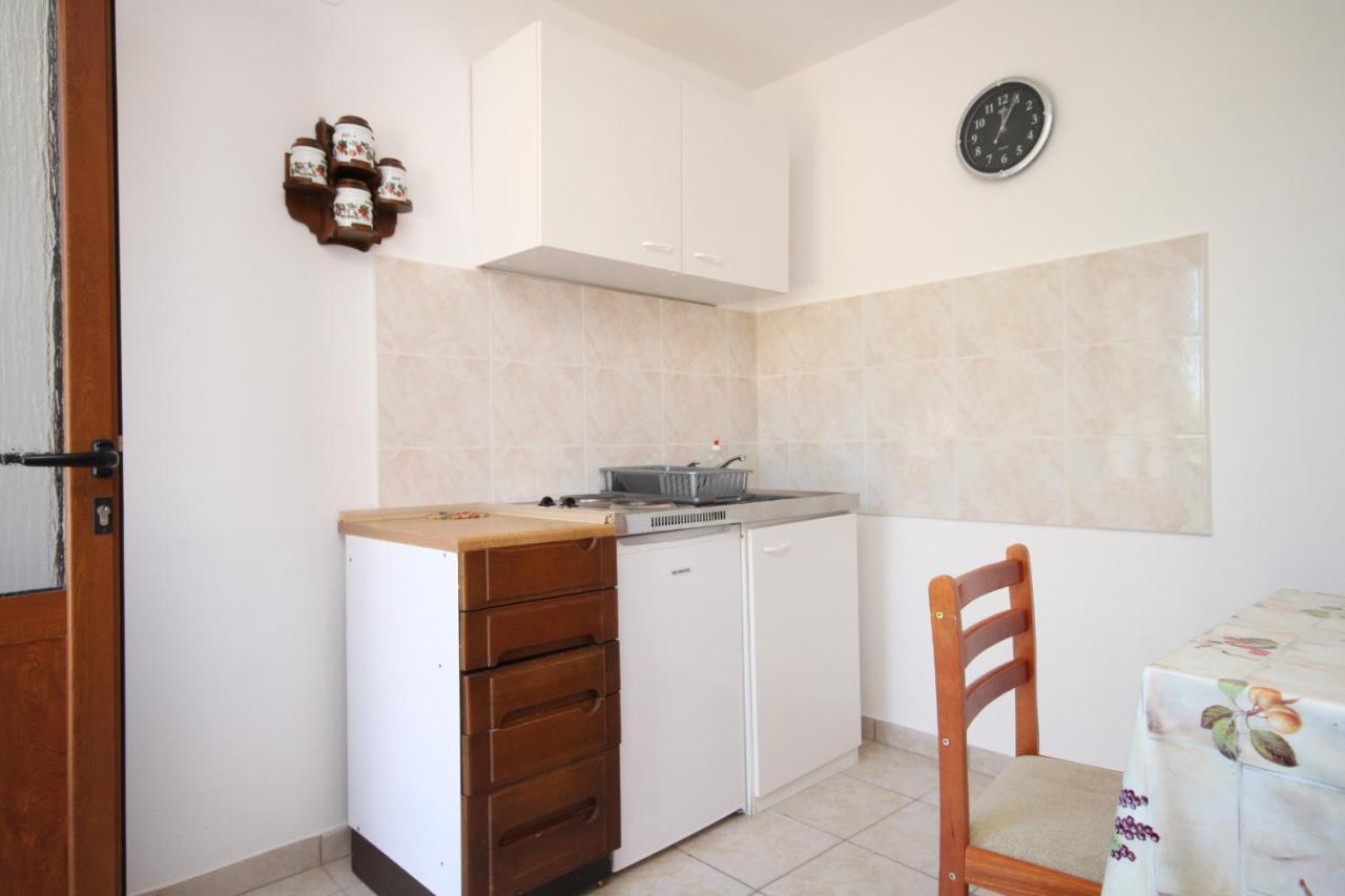 Apartments By The Sea Valun, Cres - 8081 Esterno foto